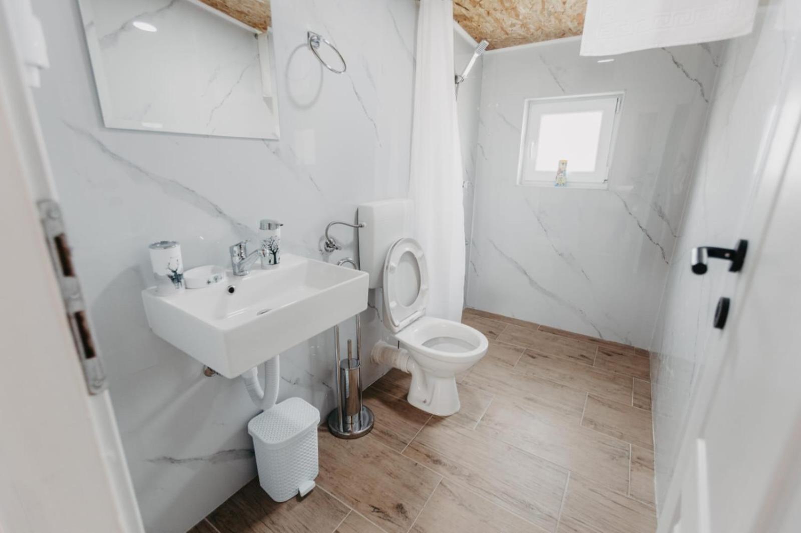 Apartmani Rosa Nevesinje Zewnętrze zdjęcie